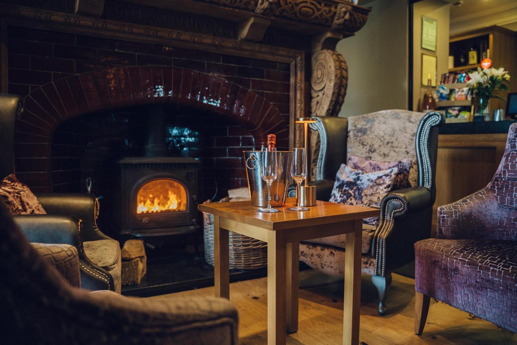 The Manor Boutique Hotel Restaurant And Bar Conwy Bagian luar foto