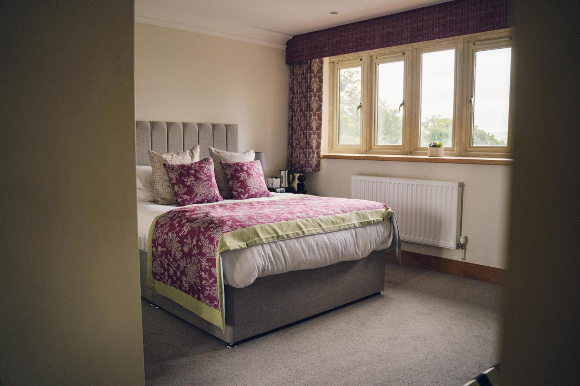 The Manor Boutique Hotel Restaurant And Bar Conwy Bagian luar foto