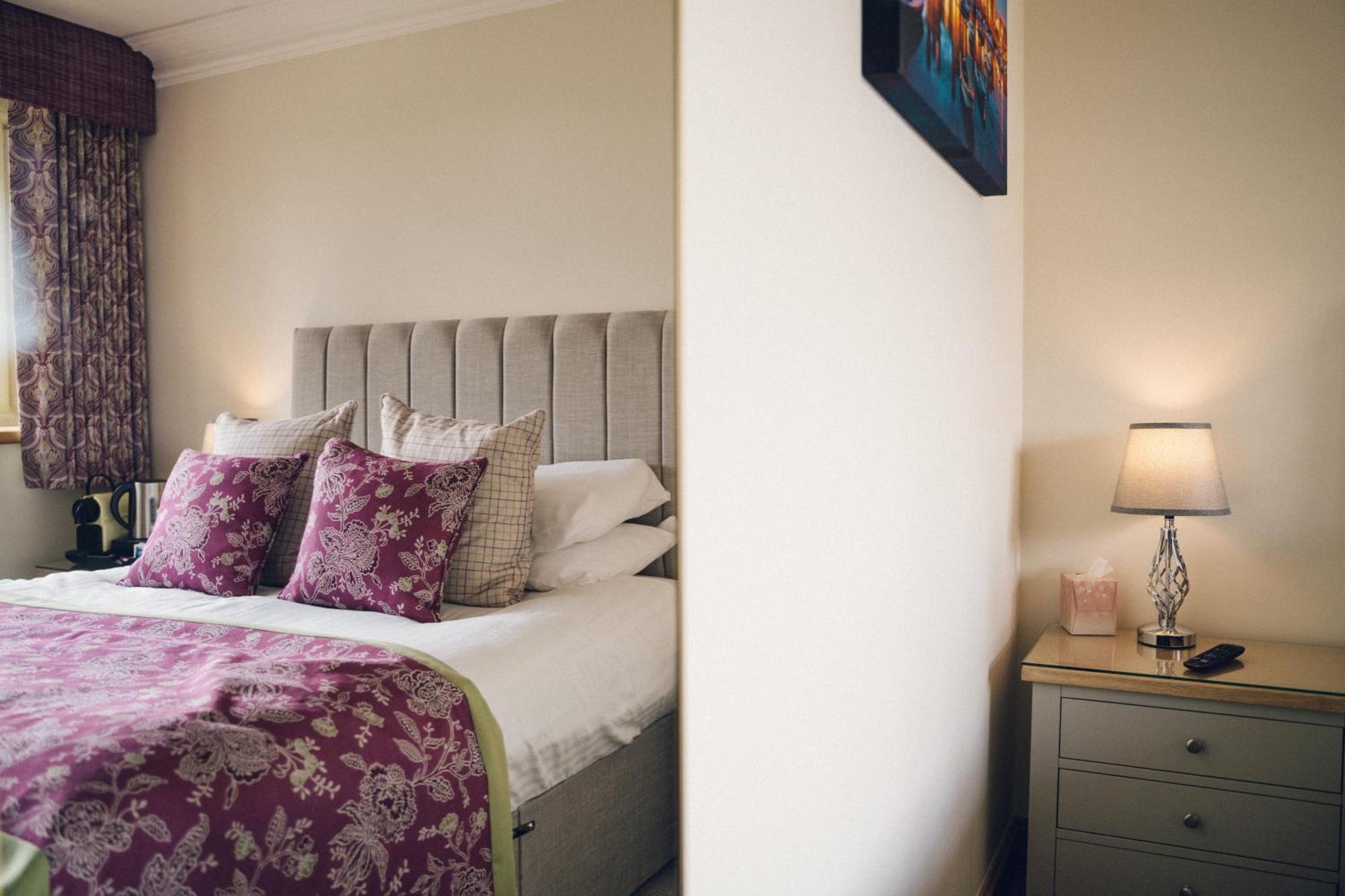 The Manor Boutique Hotel Restaurant And Bar Conwy Bagian luar foto