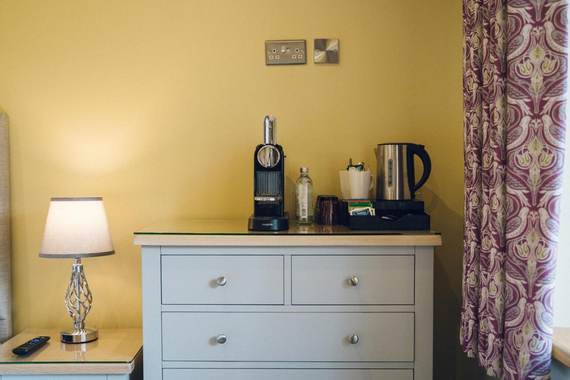The Manor Boutique Hotel Restaurant And Bar Conwy Bagian luar foto